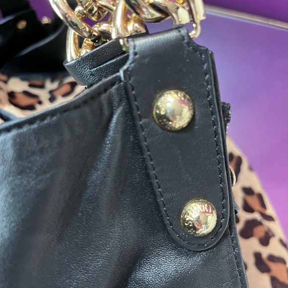 Stuart Weitzman Napa Black Leather/Calfskin leopard print shoulder bag - Picture 2 of 16